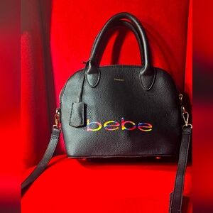 Medium BEBE Crossbody Bag ✨️pre-owned - New Without the tag ✨️